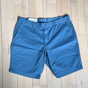 Uniqlo Men's Flat Front Blue Shorts